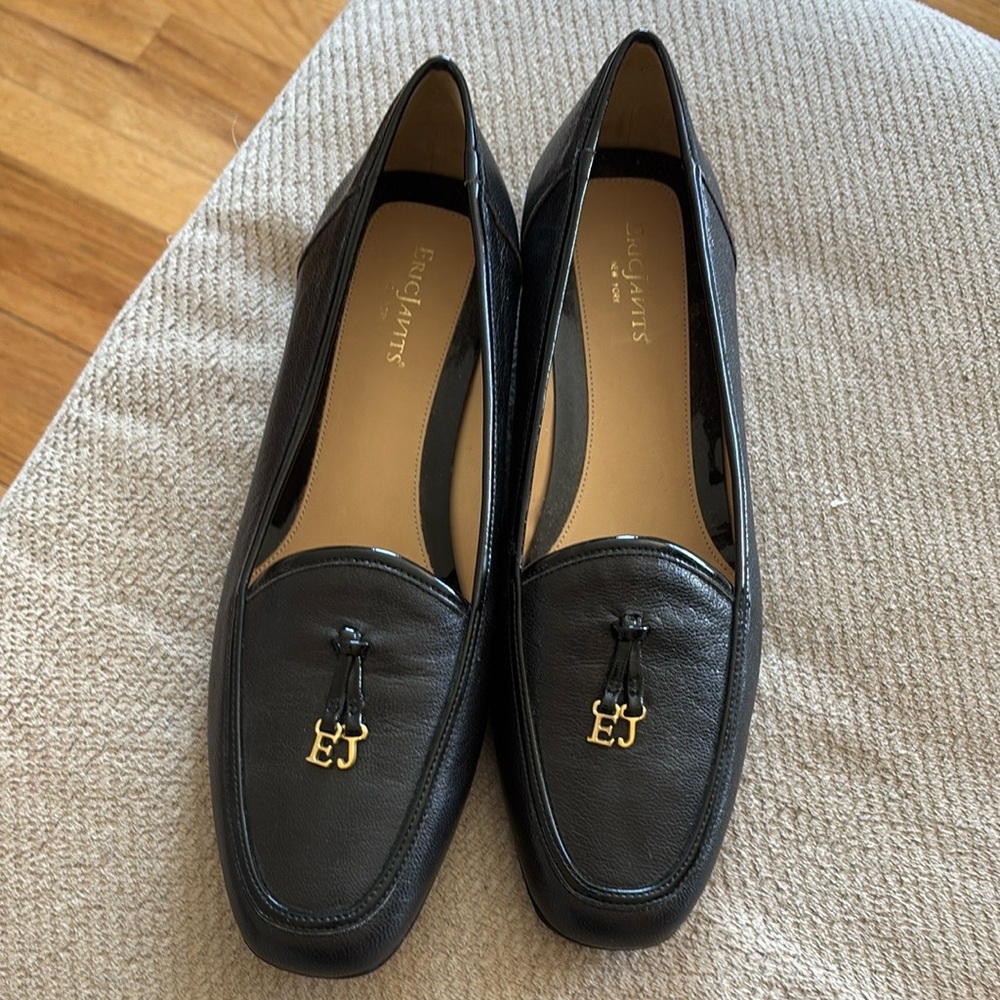 Eric Javits Comfy Black Leather Flats with Gold Detail - Never Worn - 11m - Picture 3 of 13